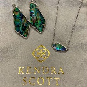 Kendra Scott necklace and earrings